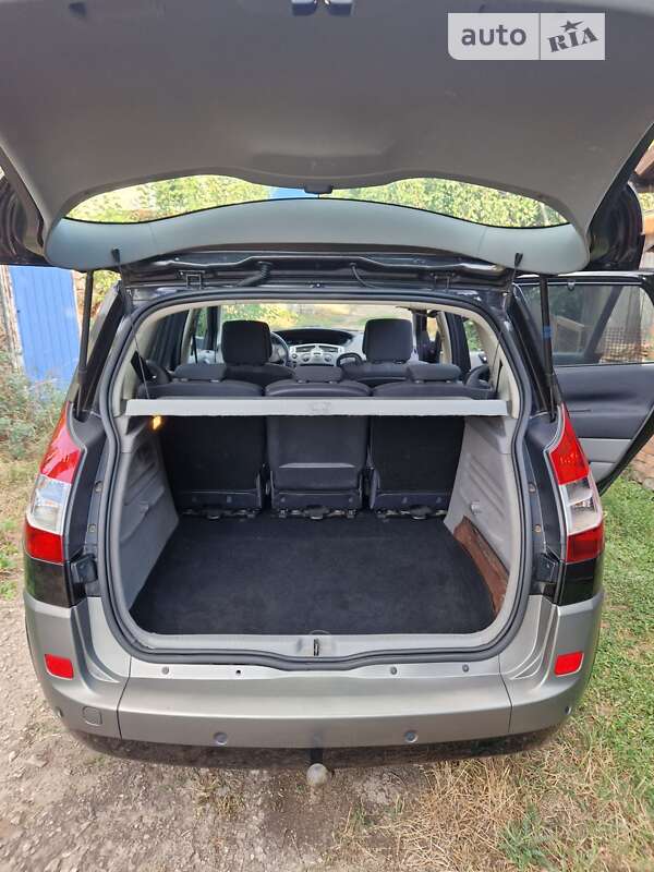 Мінівен Renault Scenic 2006 в Кривому Розі