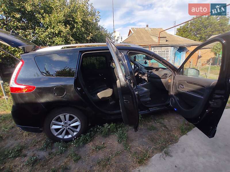 Минивэн Renault Scenic 2012 в Полтаве