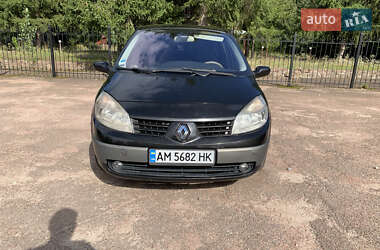 Минивэн Renault Scenic 2004 в 