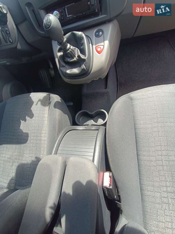 Минивэн Renault Scenic 2007 в Киеве