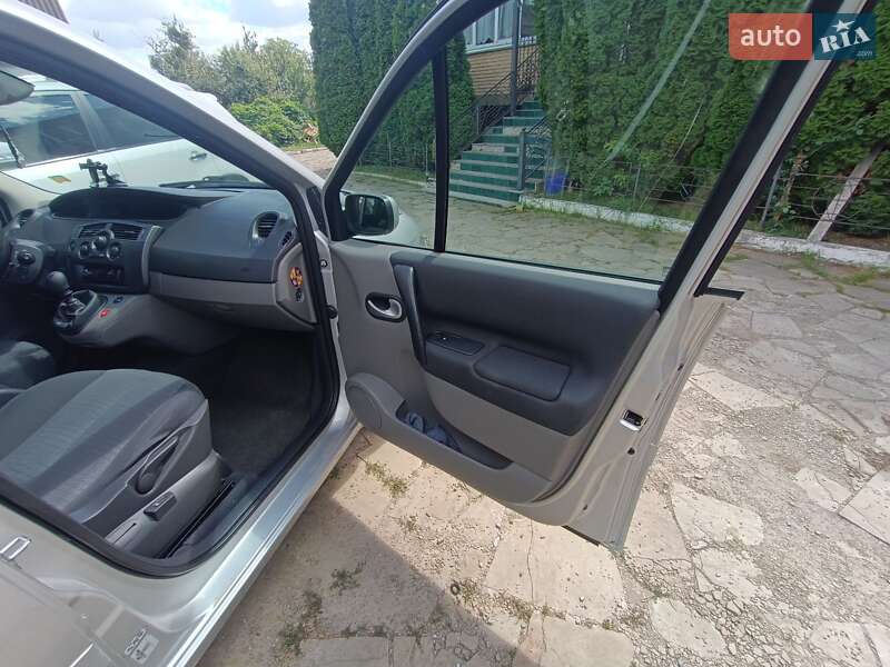 Минивэн Renault Scenic 2007 в Киеве