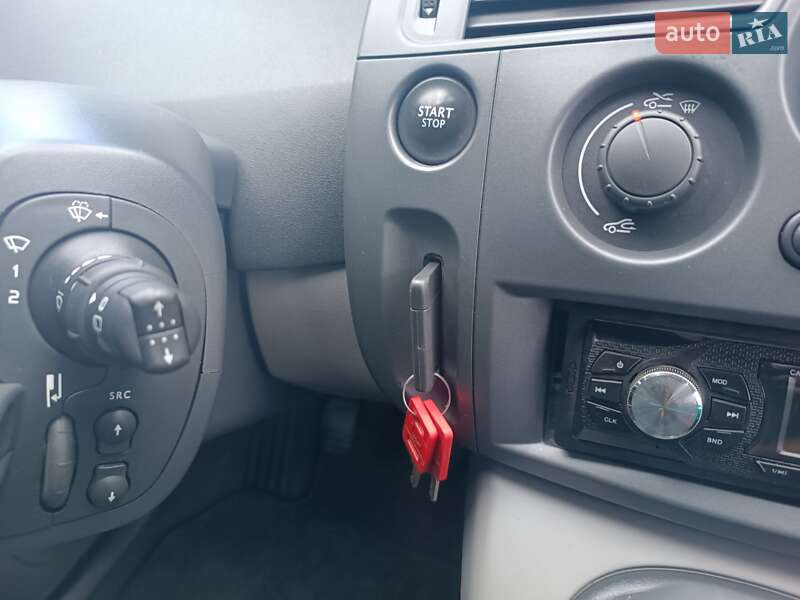 Минивэн Renault Scenic 2007 в Киеве