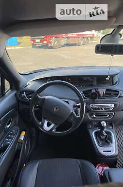 Минивэн Renault Scenic 2011 в Киеве