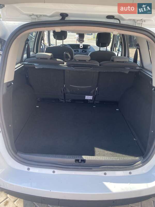 Минивэн Renault Scenic 2014 в Киеве