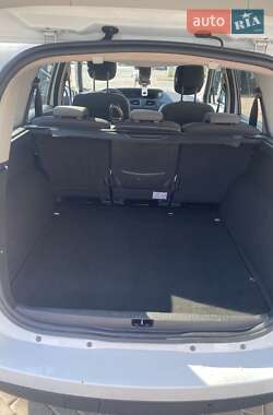 Минивэн Renault Scenic 2014 в 