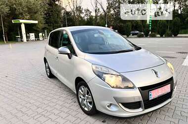 Мінівен Renault Scenic 2011 в Калуші