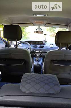 Минивэн Renault Scenic 2010 в Казатине