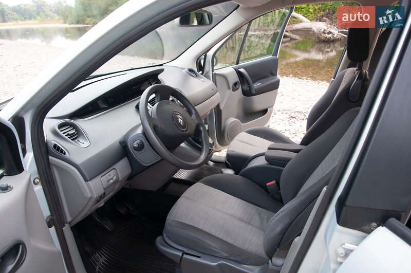 Минивэн Renault Scenic 2005 в Стрые фото 11 Минивэн Renault Scenic 2005 в Стрые