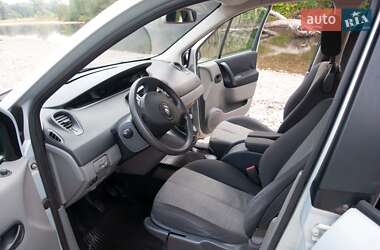 Минивэн Renault Scenic 2005 в 