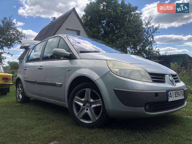 Минивэн Renault Scenic 2004 в Борисполе