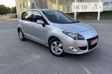 Минивэн Renault Scenic 2010 в Полтаве