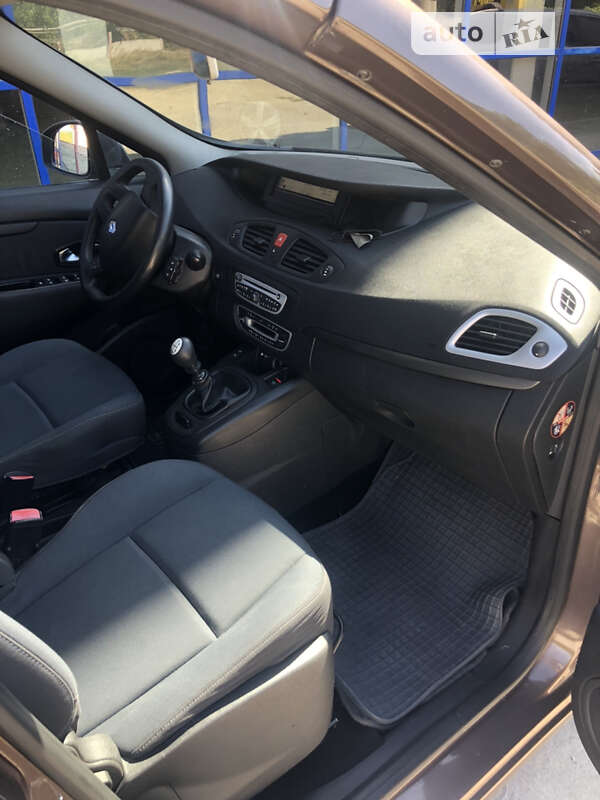 Минивэн Renault Scenic 2010 в Чорткове