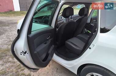 Минивэн Renault Scenic 2012 в 