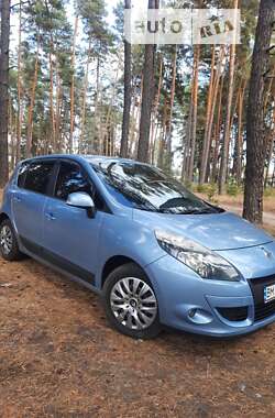 Мінівен Renault Scenic 2010 в Лебедині