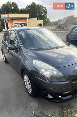 Мінівен Renault Scenic 2010 в Запоріжжі