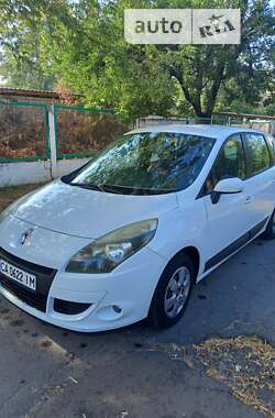 Мінівен Renault Scenic 2009 в Чернігові