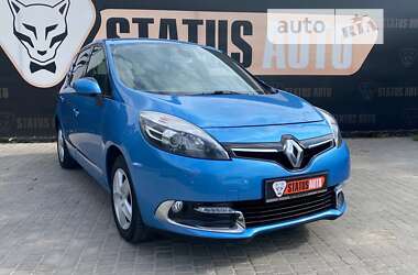 Минивэн Renault Scenic 2015 в 