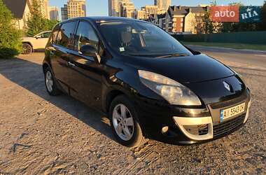 Минивэн Renault Scenic 2009 в 