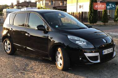 Минивэн Renault Scenic 2009 в 