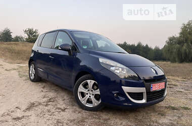 Мінівен Renault Scenic 2011 в Чернігові