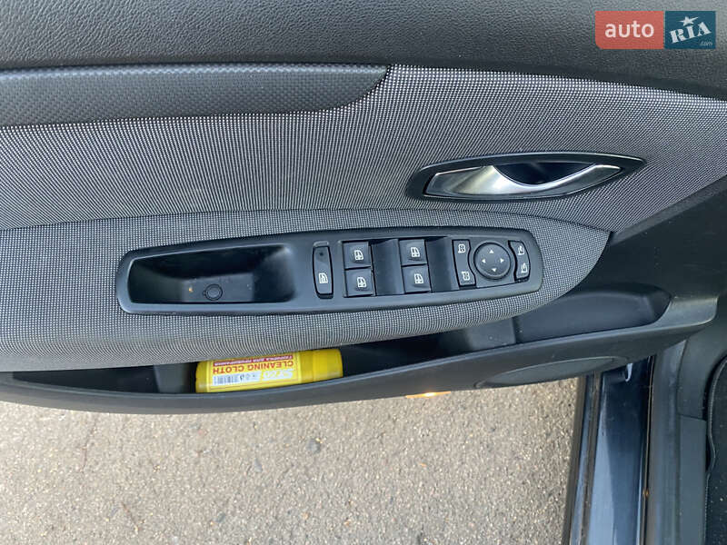Минивэн Renault Scenic 2011 в Ровно фото 19 Минивэн Renault Scenic 2011 в Ровно