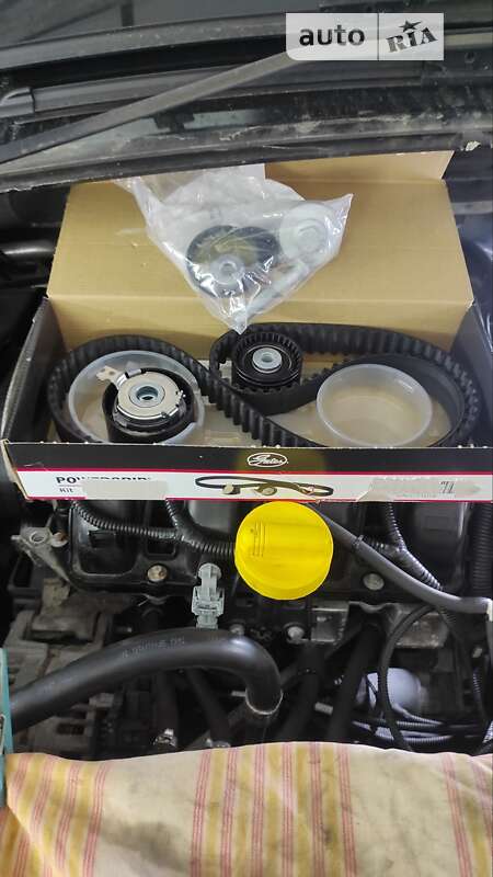 Минивэн Renault Scenic 2010 в Запорожье