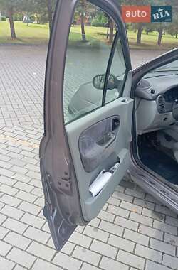 Мінівен Renault Scenic 2001 в Дрогобичі