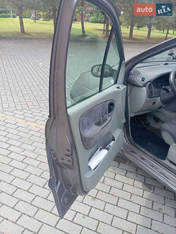 Минивэн Renault Scenic 2001 в Дрогобыче фото 3 Минивэн Renault Scenic 2001 в Дрогобыче