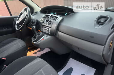 Минивэн Renault Scenic 2006 в Березане