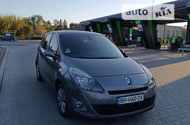 Мінівен Renault Scenic 2011 в Одесі