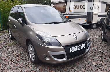 Мінівен Renault Scenic 2010 в Городку