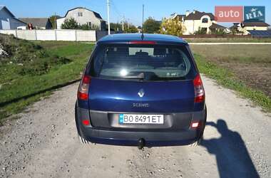 Минивэн Renault Scenic 2003 в 