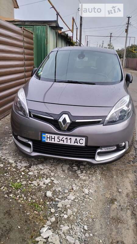 Renault Scenic 2015