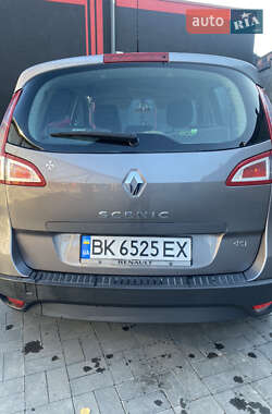 Минивэн Renault Scenic 2010 в Ровно