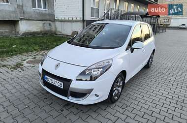 Минивэн Renault Scenic 2012 в Дубно