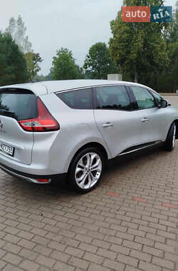 Минивэн Renault Scenic 2019 в 