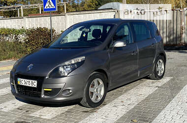 Мінівен Renault Scenic 2011 в Новояворівську