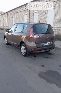 Минивэн Renault Scenic 2010 в Краснограде