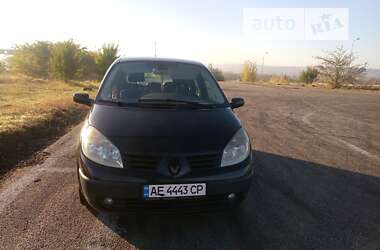 Мінівен Renault Scenic 2003 в Карнаухівці