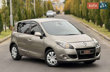 Мінівен Renault Scenic 2009 в Києві