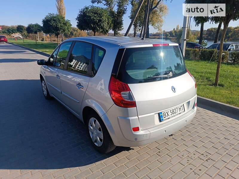 Минивэн Renault Scenic 2008 в Умани