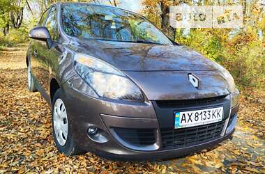 Минивэн Renault Scenic 2010 в Краснограде