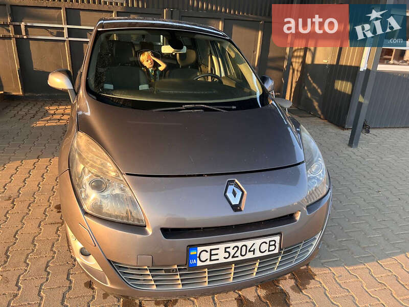 Мінівен Renault Scenic 2011 в Чернівцях