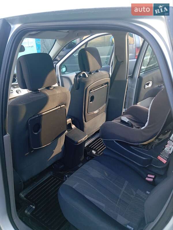 Минивэн Renault Scenic 2006 в Каменец-Подольском
