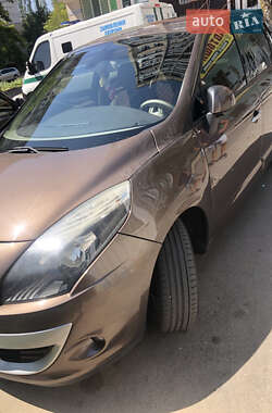 Минивэн Renault Scenic 2010 в Одессе