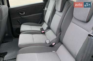 Минивэн Renault Scenic 2014 в 