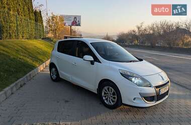 Мінівен Renault Scenic 2011 в Чернівцях