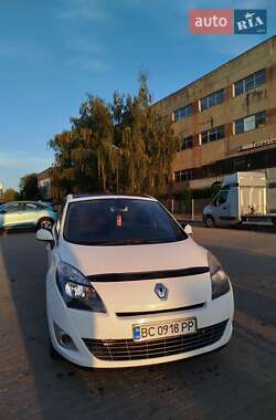 Мінівен Renault Scenic 2011 в 