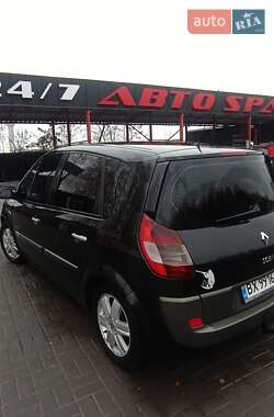 Минивэн Renault Scenic 2005 в 