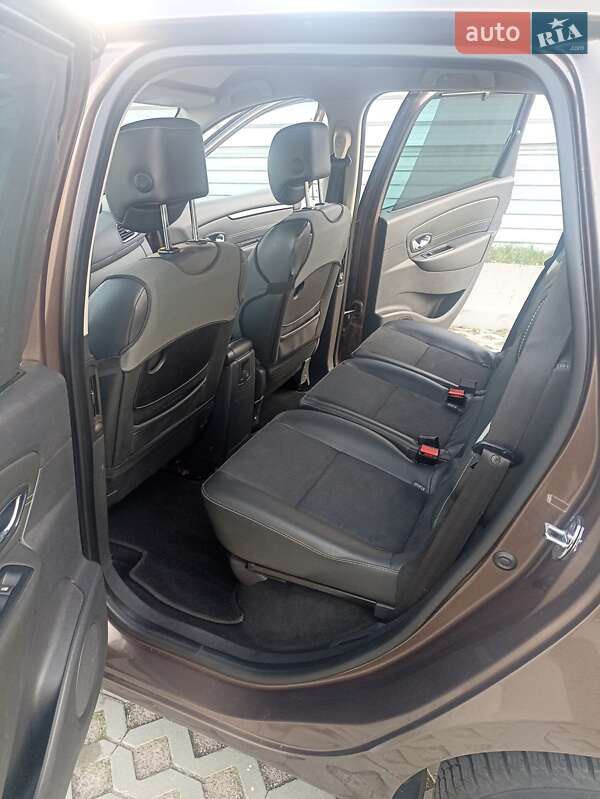 Минивэн Renault Scenic 2014 в Киеве
